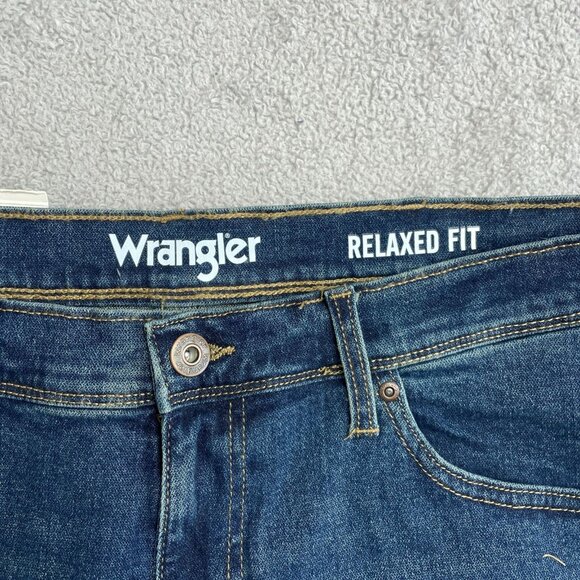 NEW Wrangler Men's Size 36x29 Relaxed Fit Jeans Dark Blue Cotton & Elastane - Picture 4 of 7